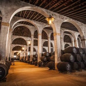 Interior de las bodegas Lustau en Jerez de la Frontera