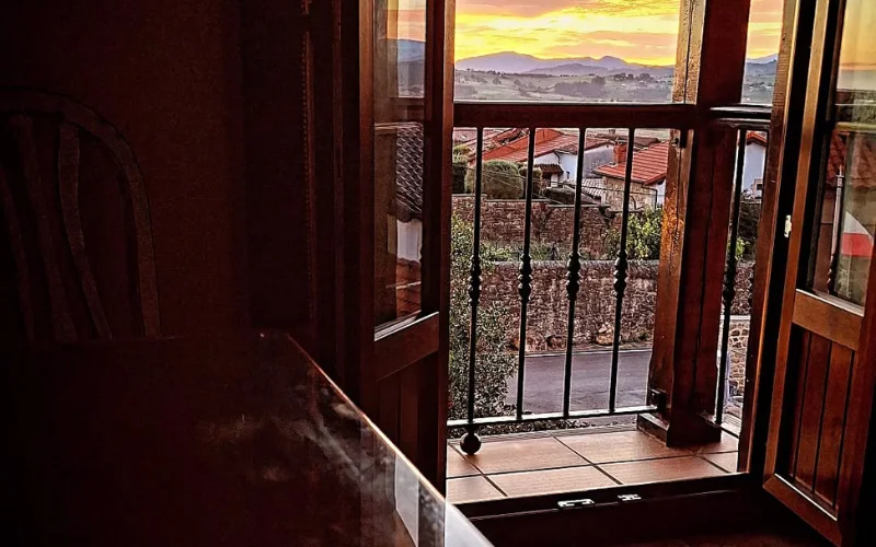 Terraza de la habitación de Posada Marina en Suances