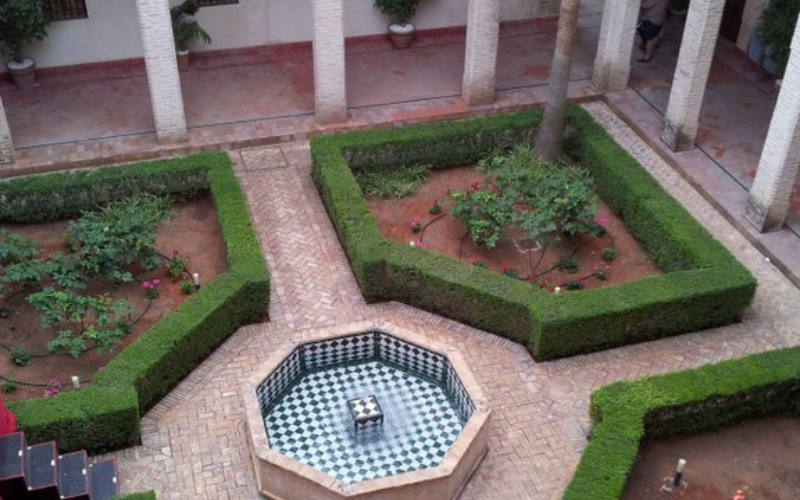 Jardines interiores Palacio de la Algaba