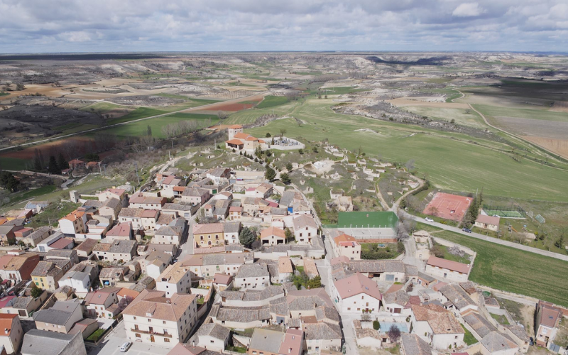 Vista de Moradillo de Roa en la Ribera de Duero Burgalesa