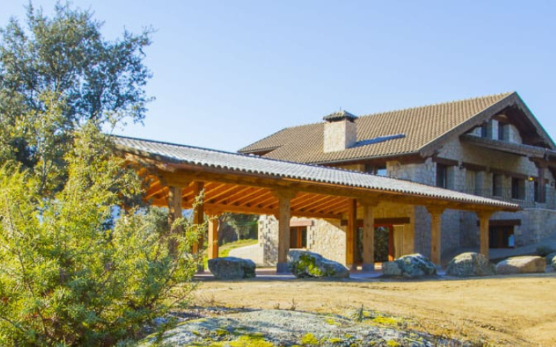 Alojamiento para grupos Fontana de Gredos en Navaluenga