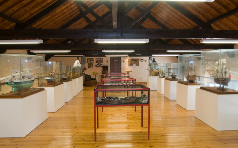 Interior museo Juan Pérez Villamil