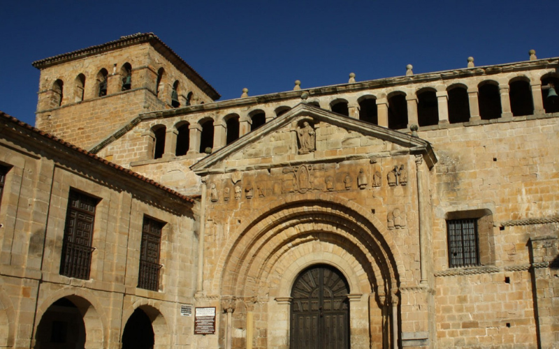 Visitas a la colegiata de Santa Juliana en Mayo